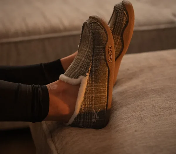 Women KURU Footwear Slip-Ons | Slippers>LOFT