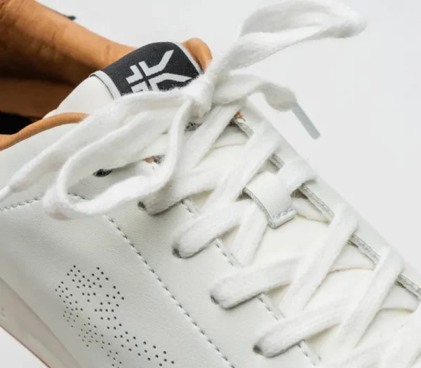 Women KURU Footwear Sneakers>ROAM